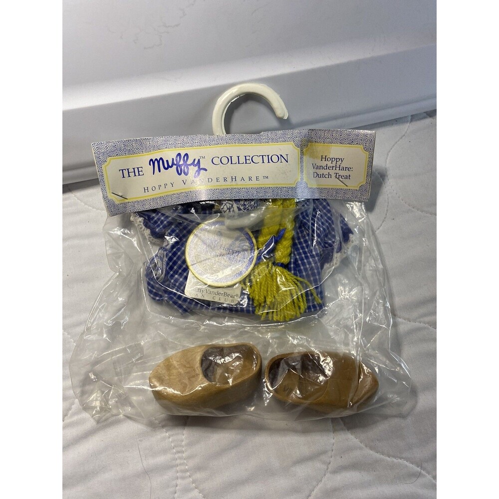 The Muffy Collection HOPPY VANDERHARE Dutch Treat Outfit + Wooden Shoes 1991